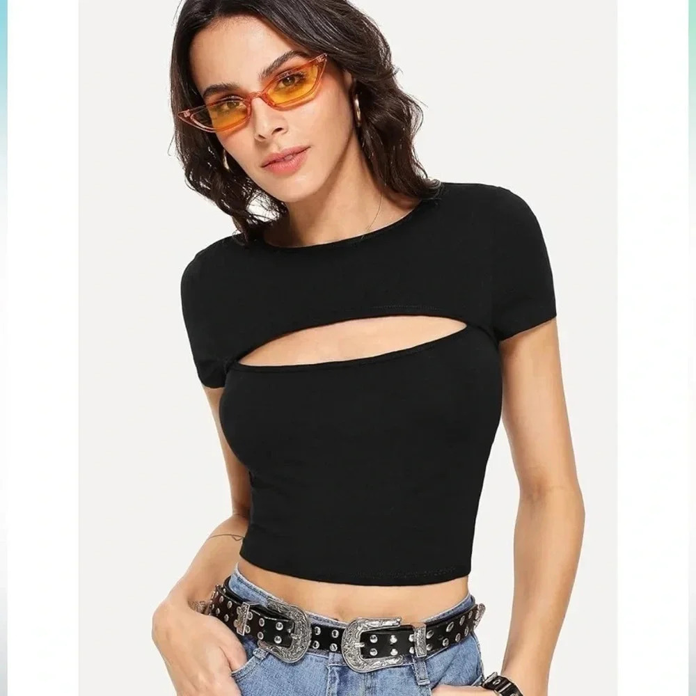 Black Stretchy Cut Out Front Cropped T-Shirt - Picture 6 of 6